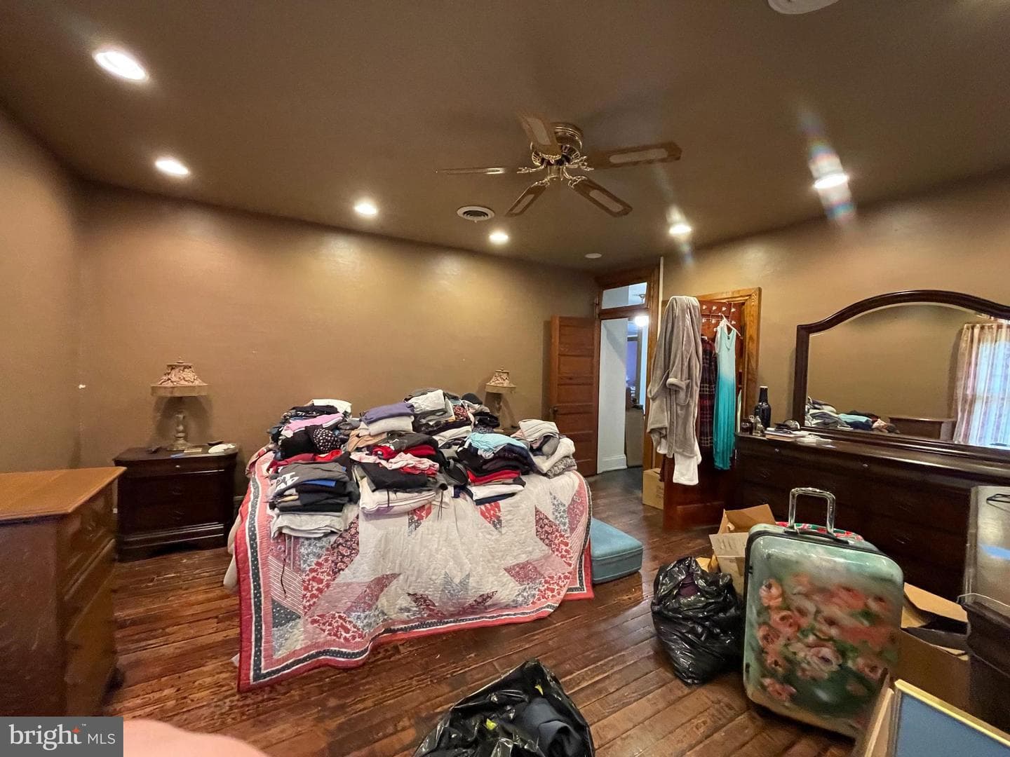 6 Grand Street photo 5