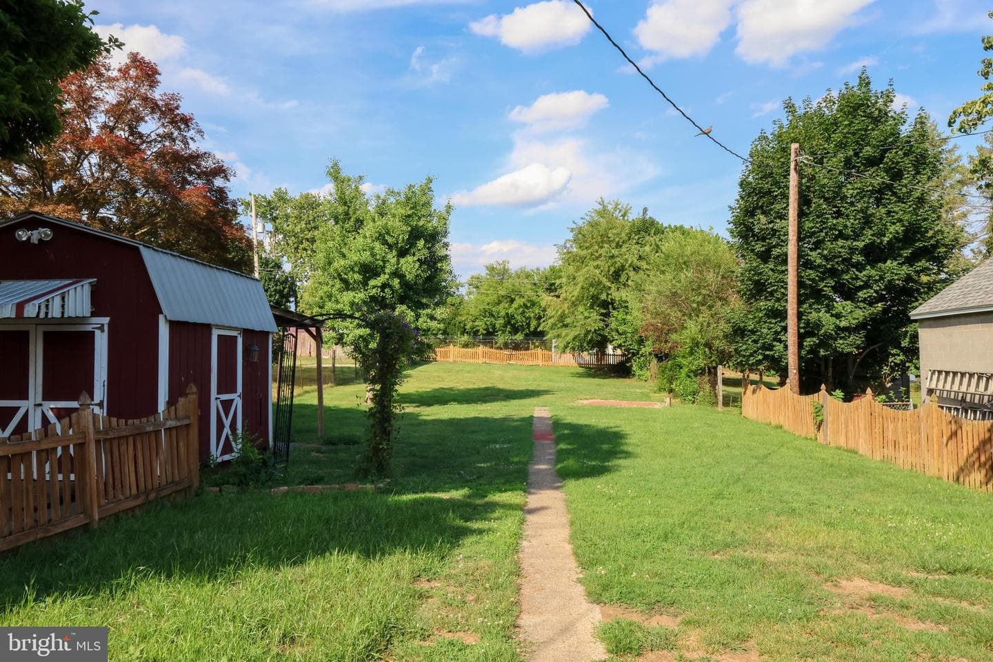 824 Armstrong Avenue photo 48