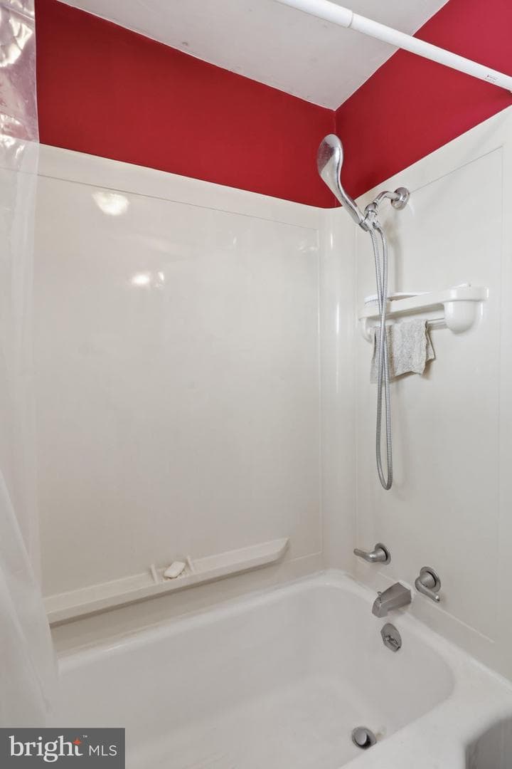 104 N Main Street photo 24