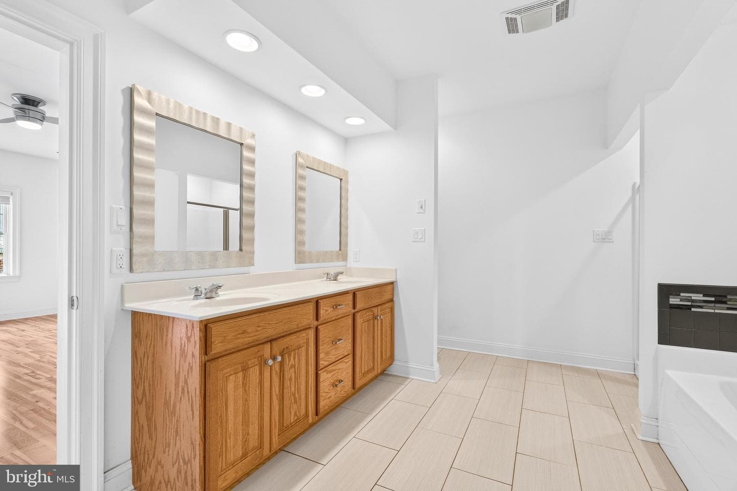 19419 Amethyst Drive photo 25