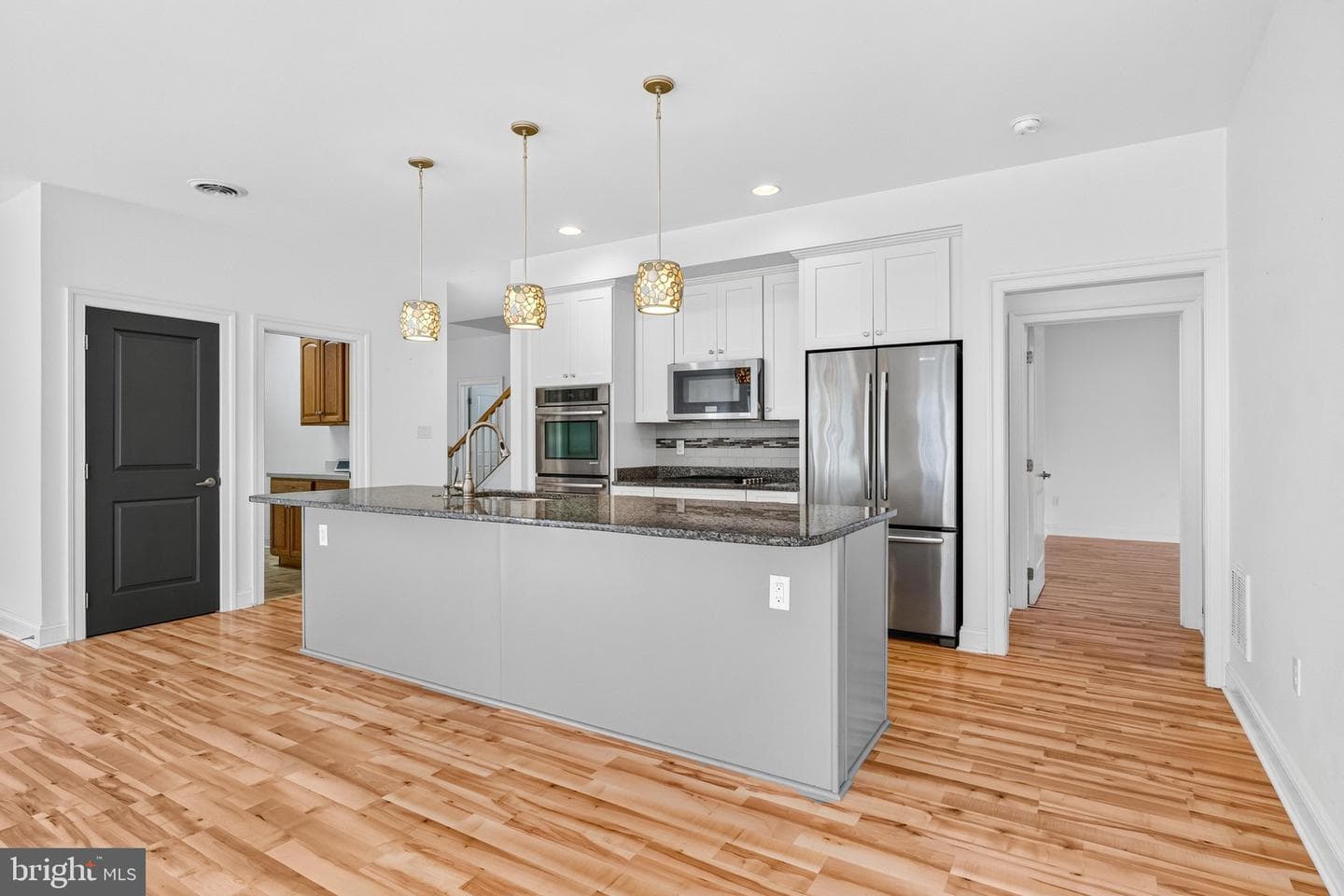 19419 Amethyst Drive photo 6