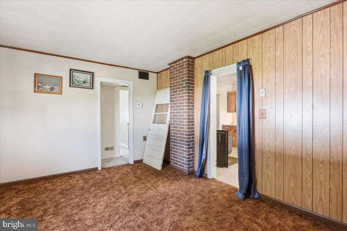 13844 Clear Spring Rd photo 11