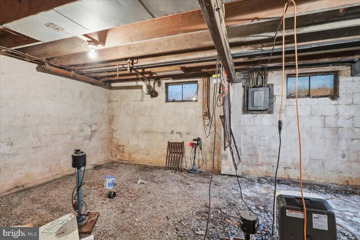 13844 Clear Spring Rd photo 26