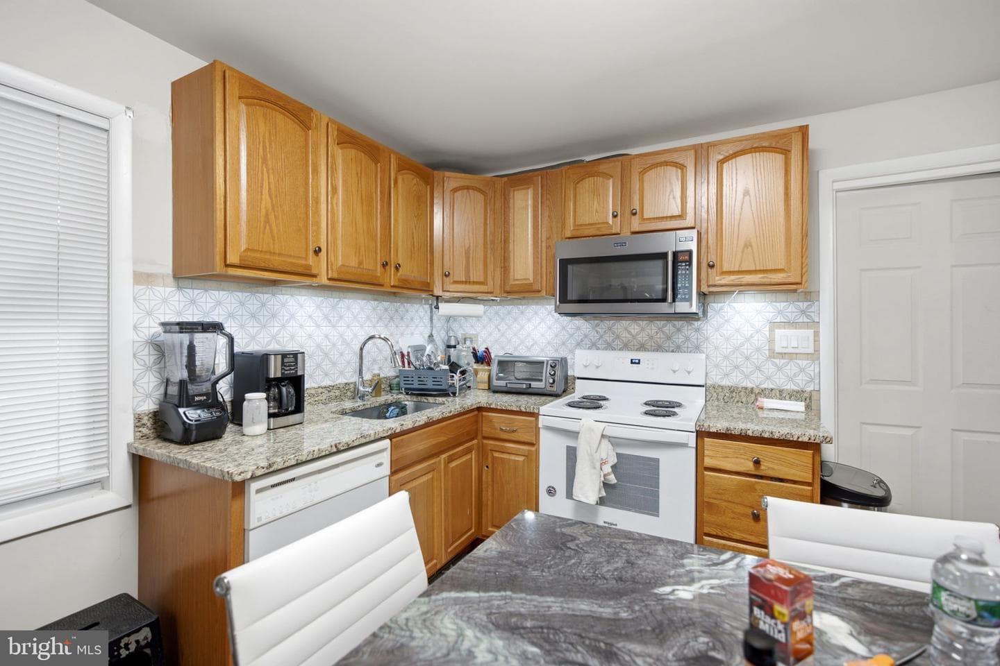 221 Dale Street photo 9