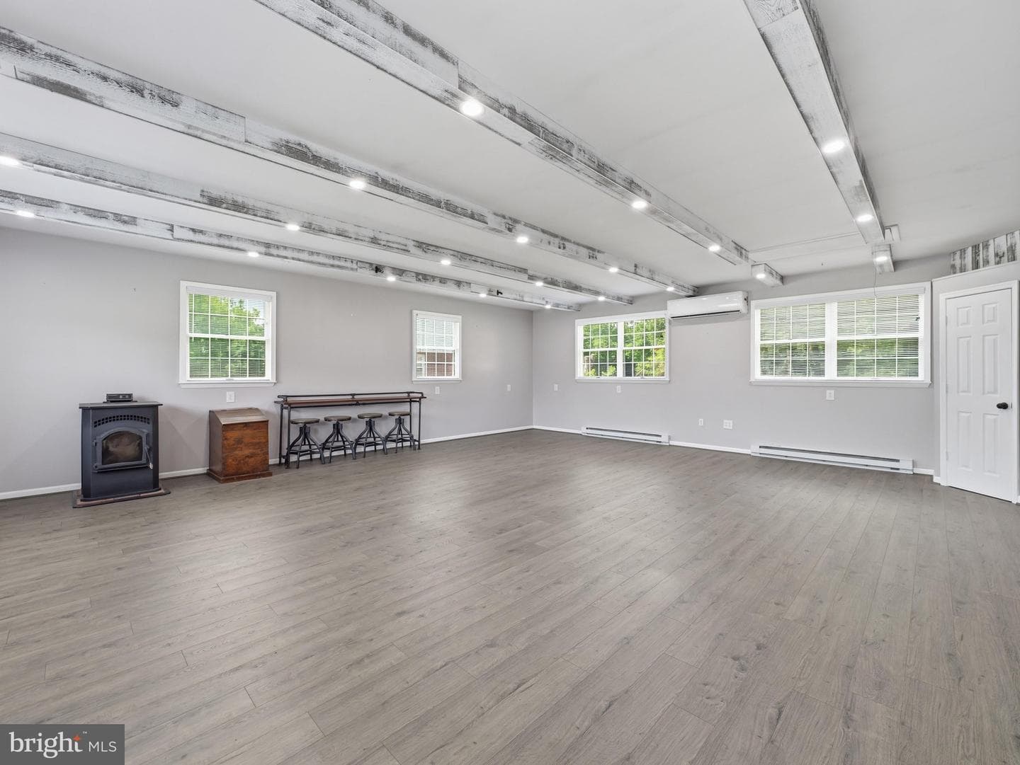 16105 Wright Road photo 16