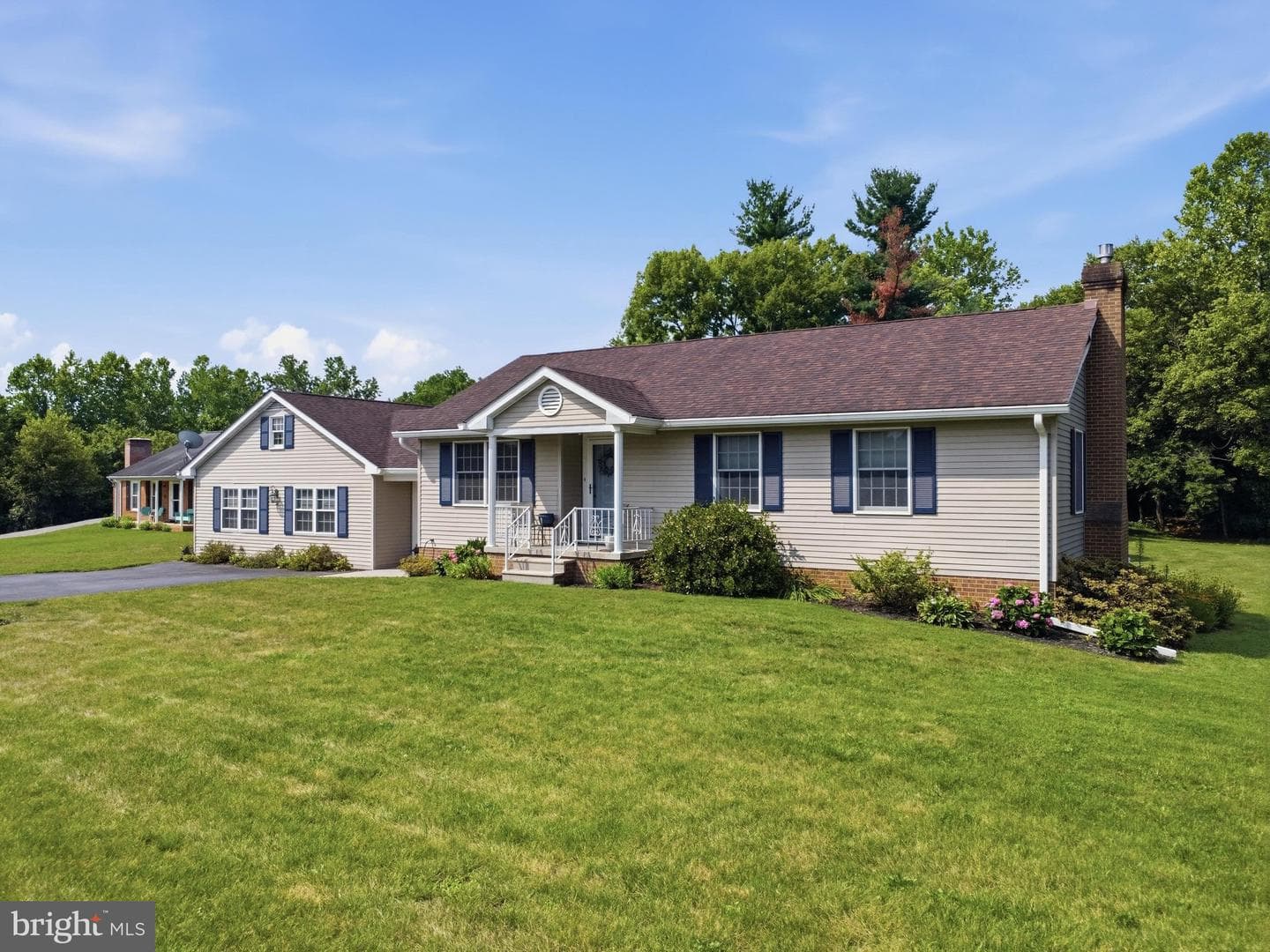 16105 Wright Road photo 3
