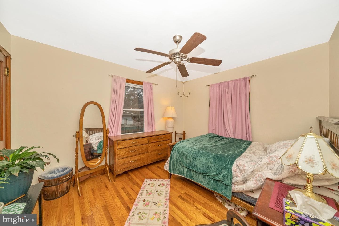 21841 Jefferson Boulevard photo 21