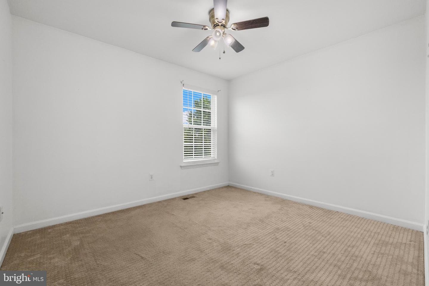 9448 Alloway Drive photo 13