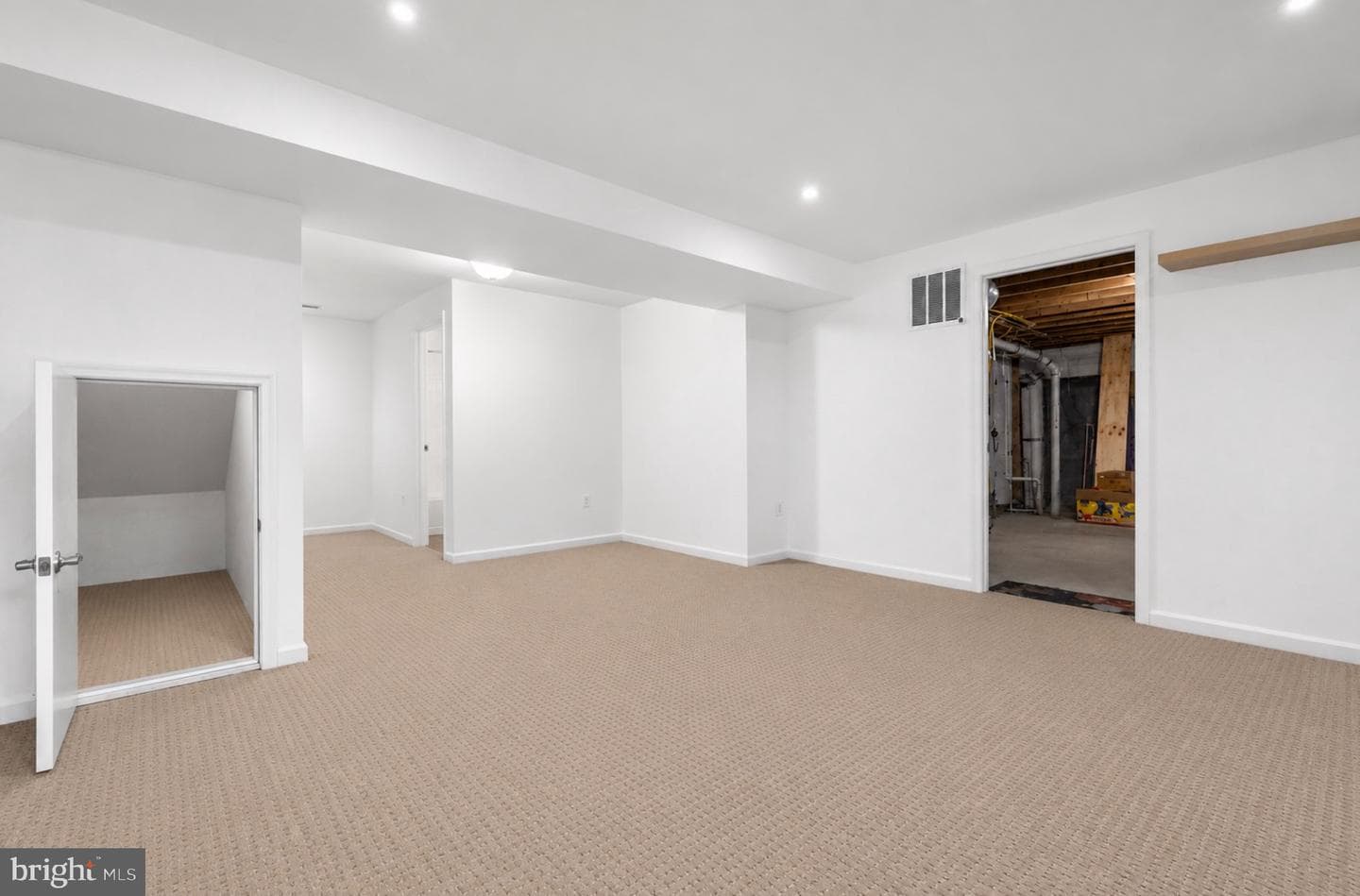 9448 Alloway Drive photo 21