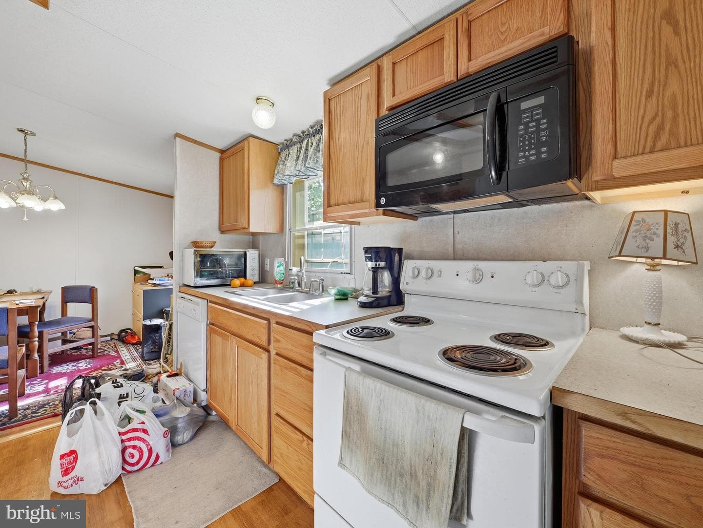 17002 Oakleigh Way photo 5