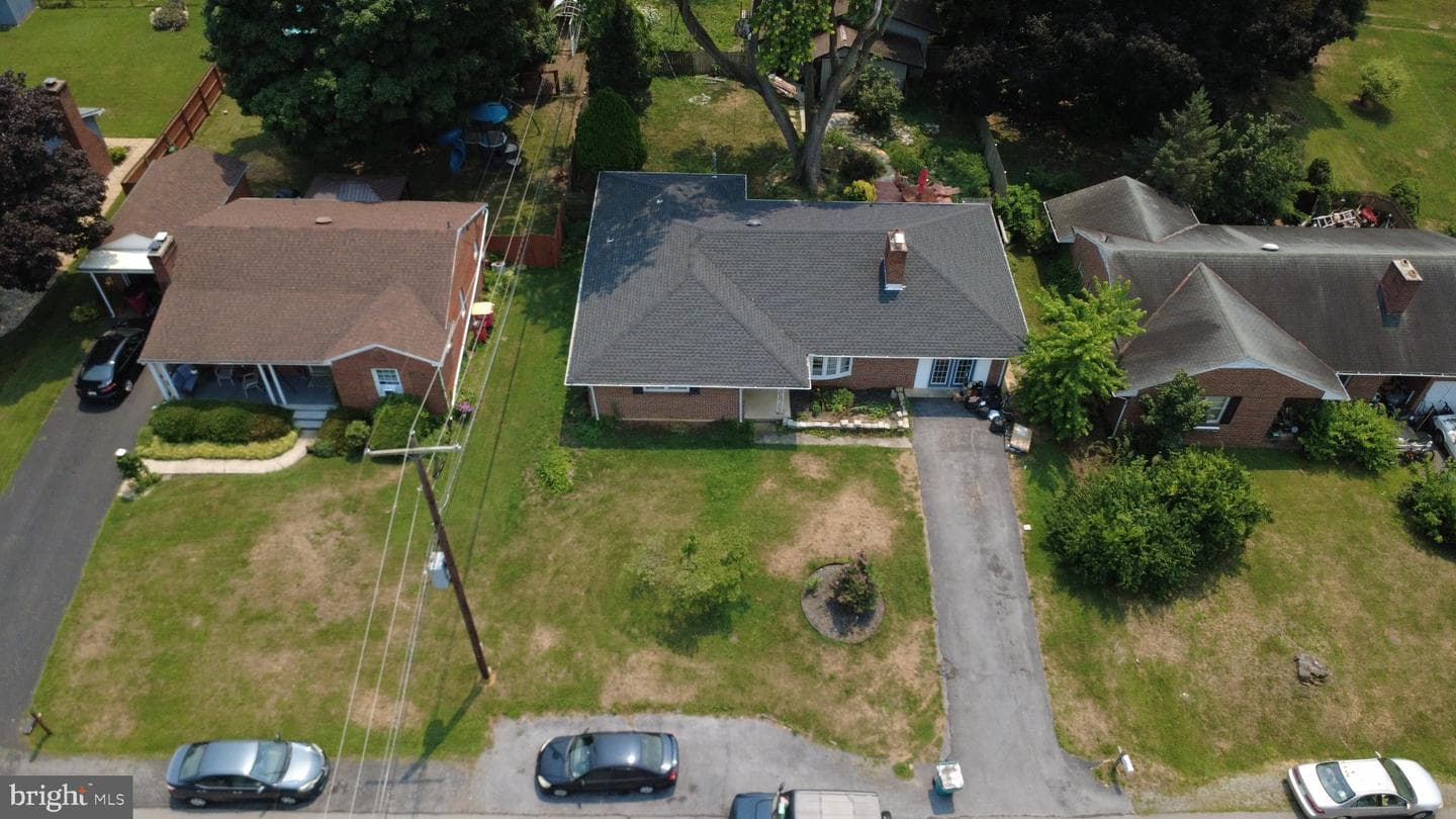 16827 Hampton Road photo 3