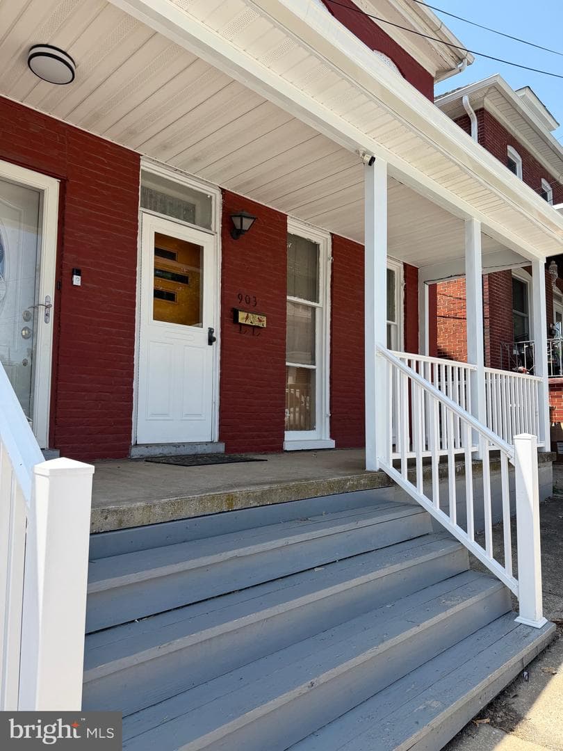903 W Washington Street, Hagerstown
