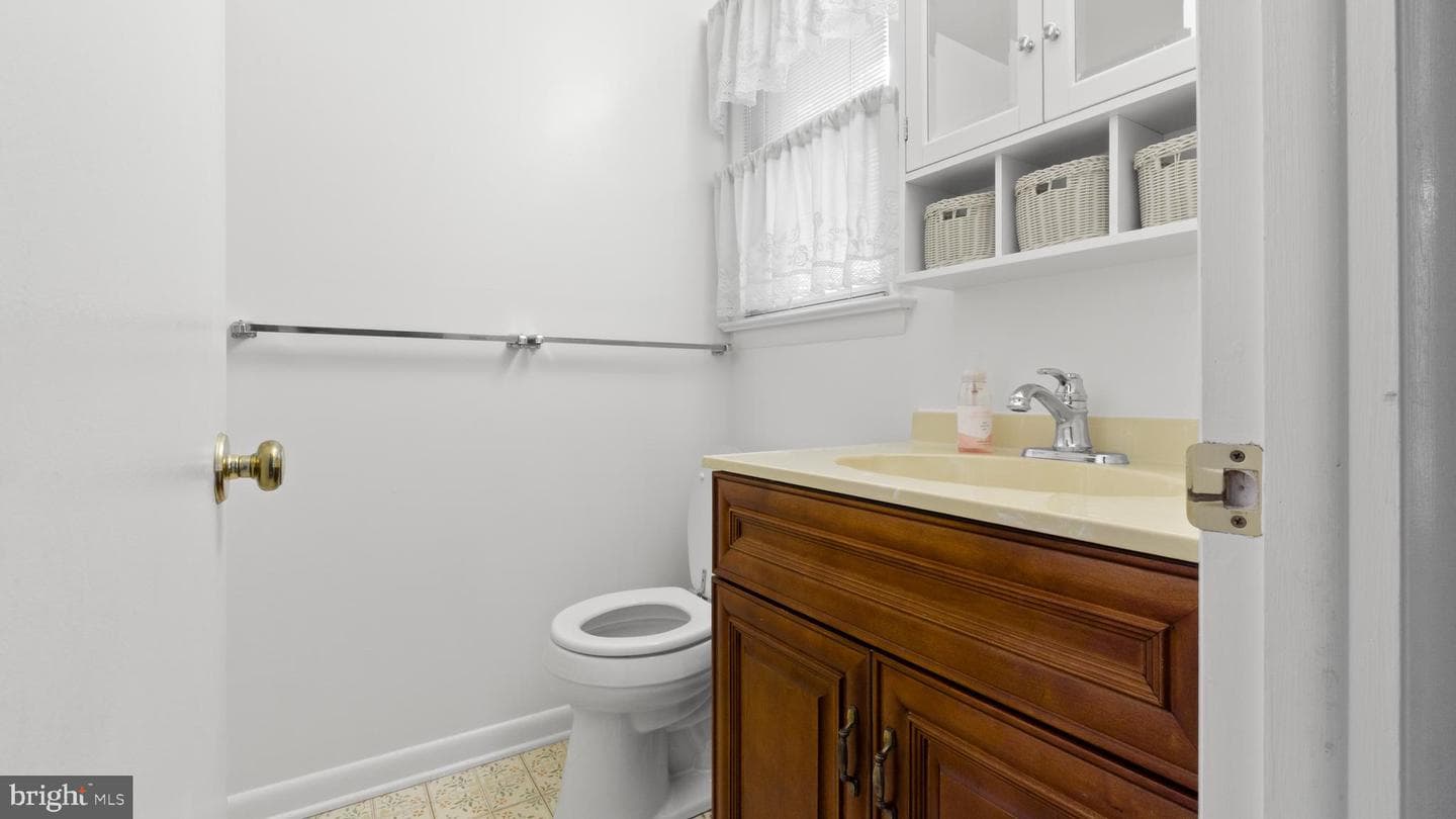 309 Kingswood Terrace photo 14