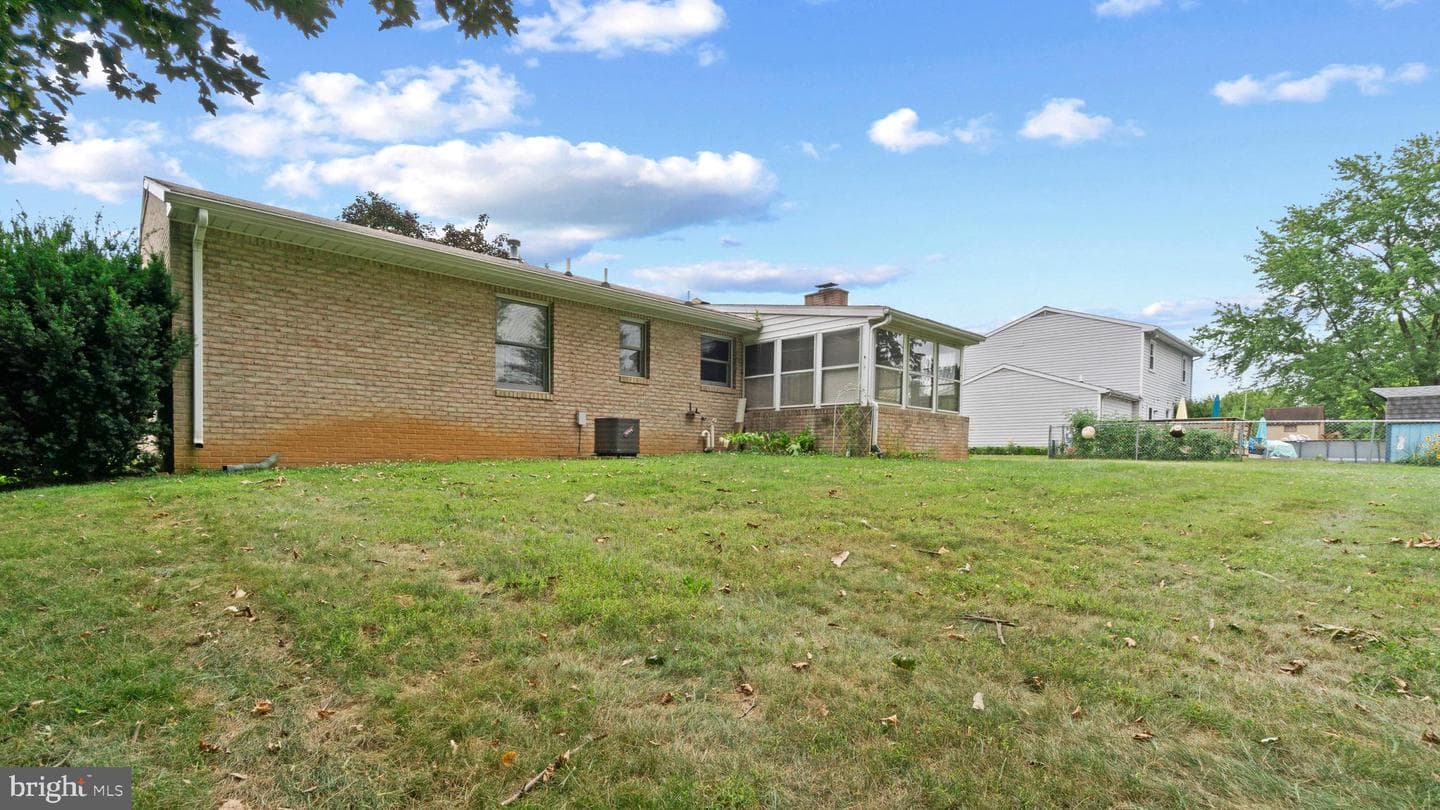 309 Kingswood Terrace photo 20