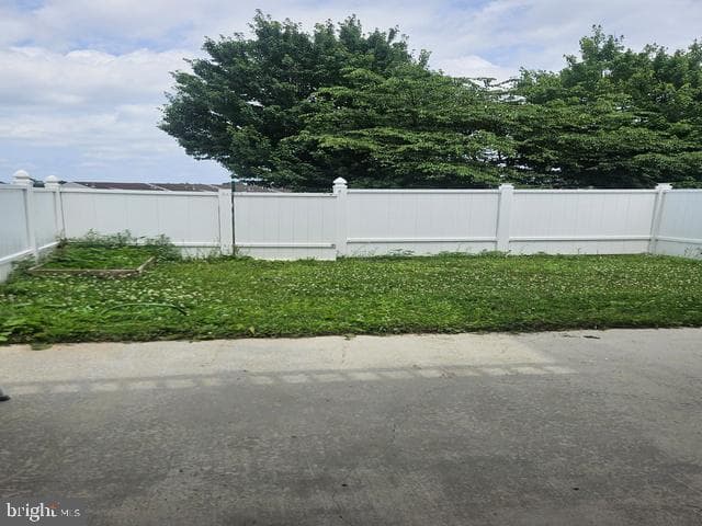 10322 Lantern Lane photo 14