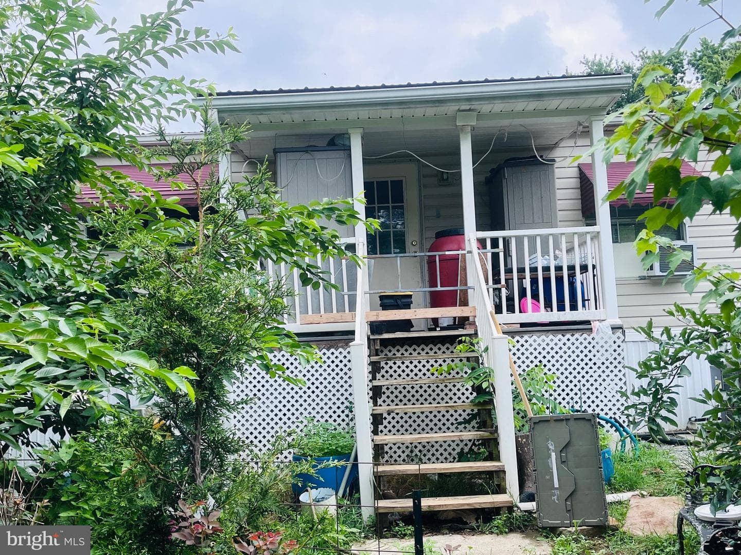 17101 Miner Avenue photo 4