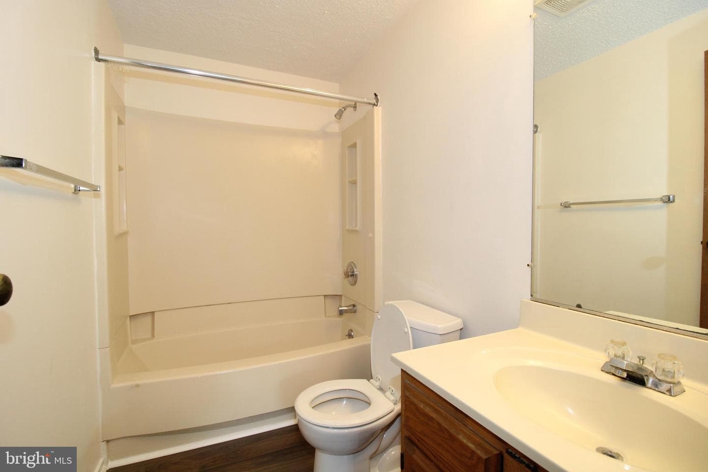 1524 Violet Drive photo 11