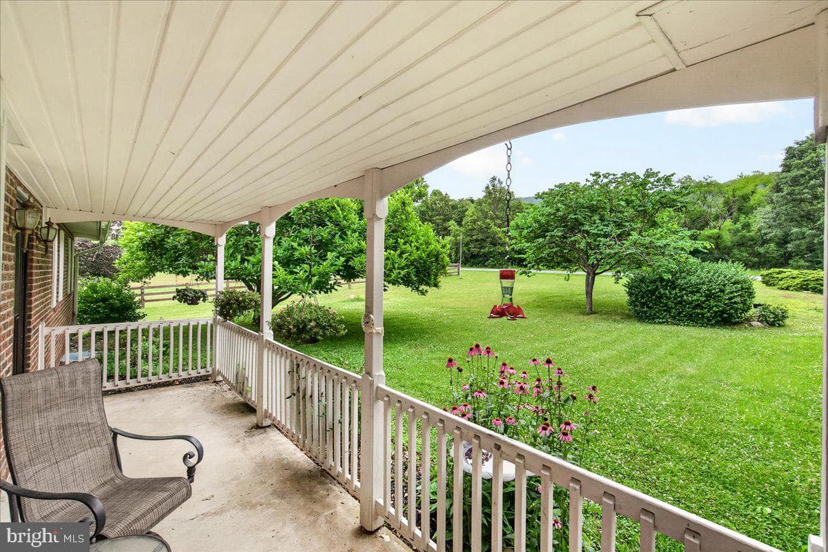 1752 Rohrersville Road photo 2