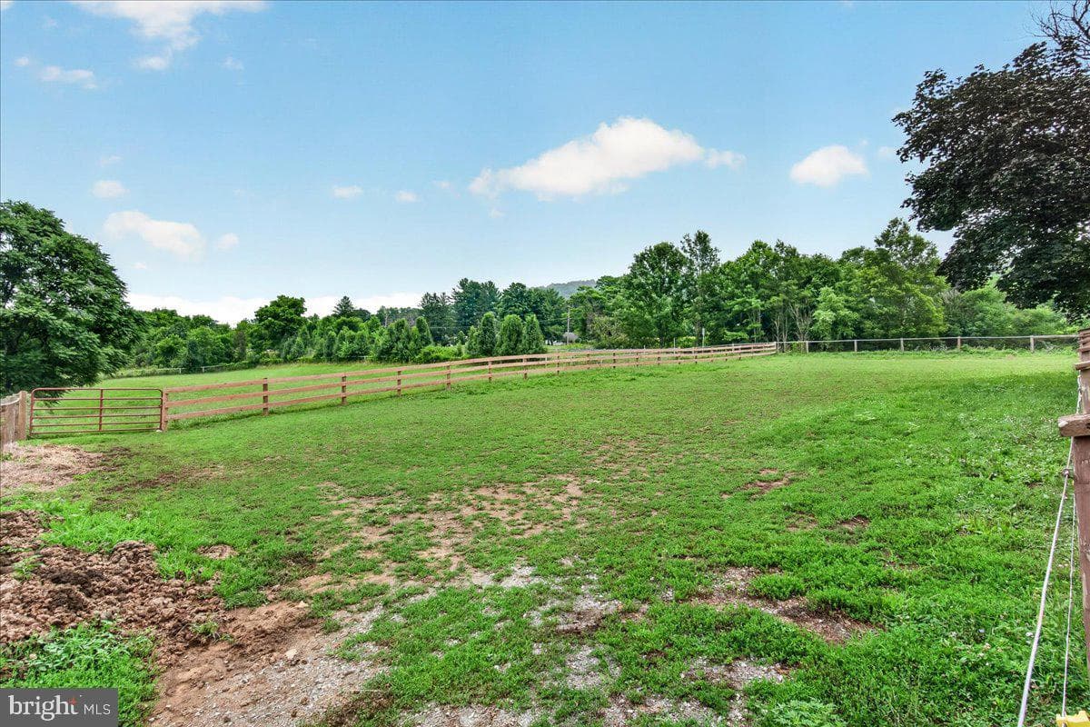1752 Rohrersville Road photo 55