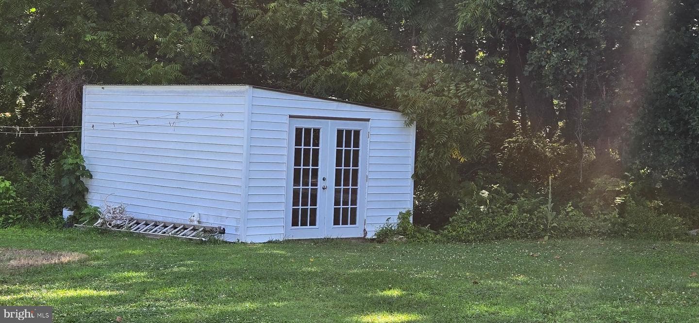 22314 Pondsville Road photo 2