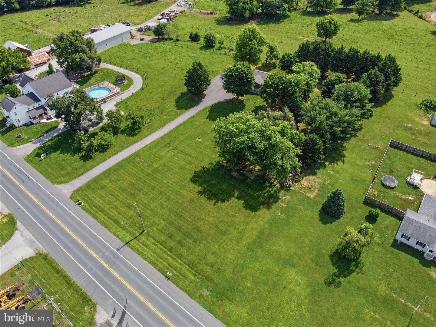 7523 Sharpsburg Pike photo 13