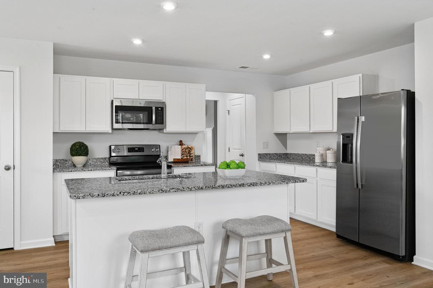 1422 Yeoman Berry Drive photo 9