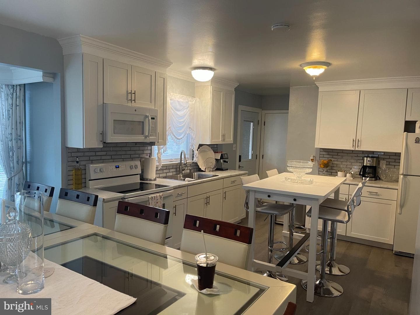 1110 Sherman Avenue photo 17