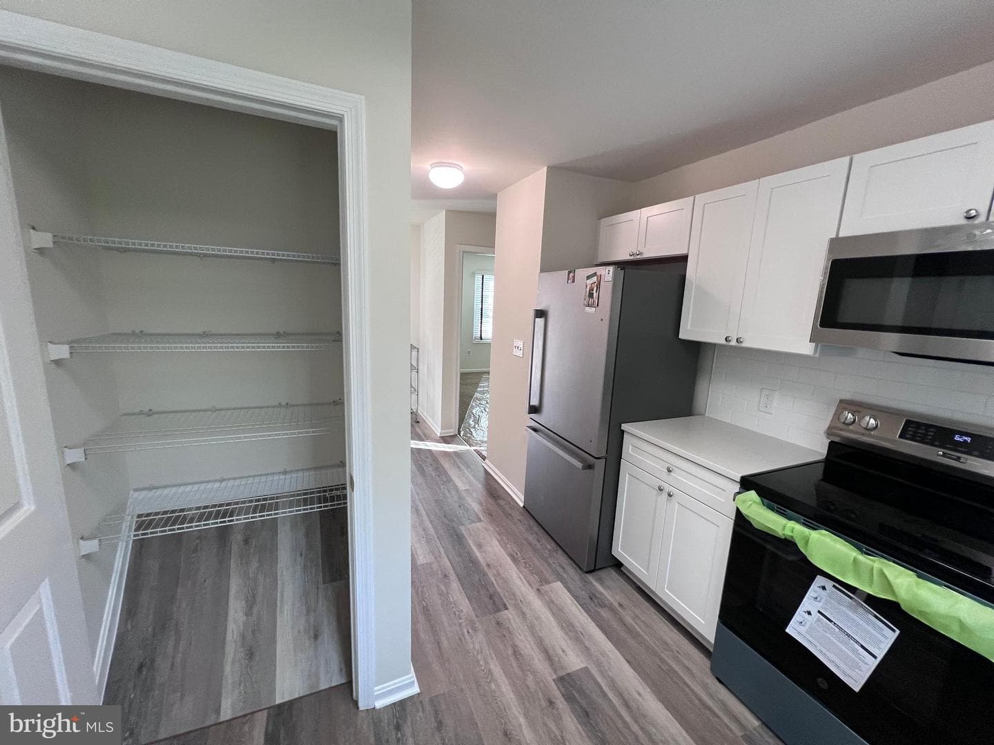 1230 Pinecrest Avenue photo 6