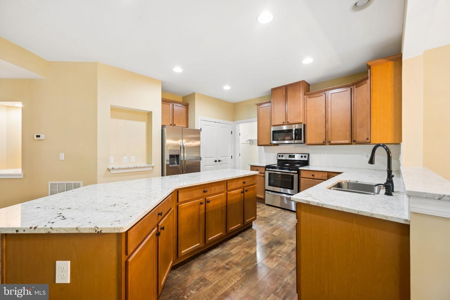 3010 Kaetzel Road photo 17