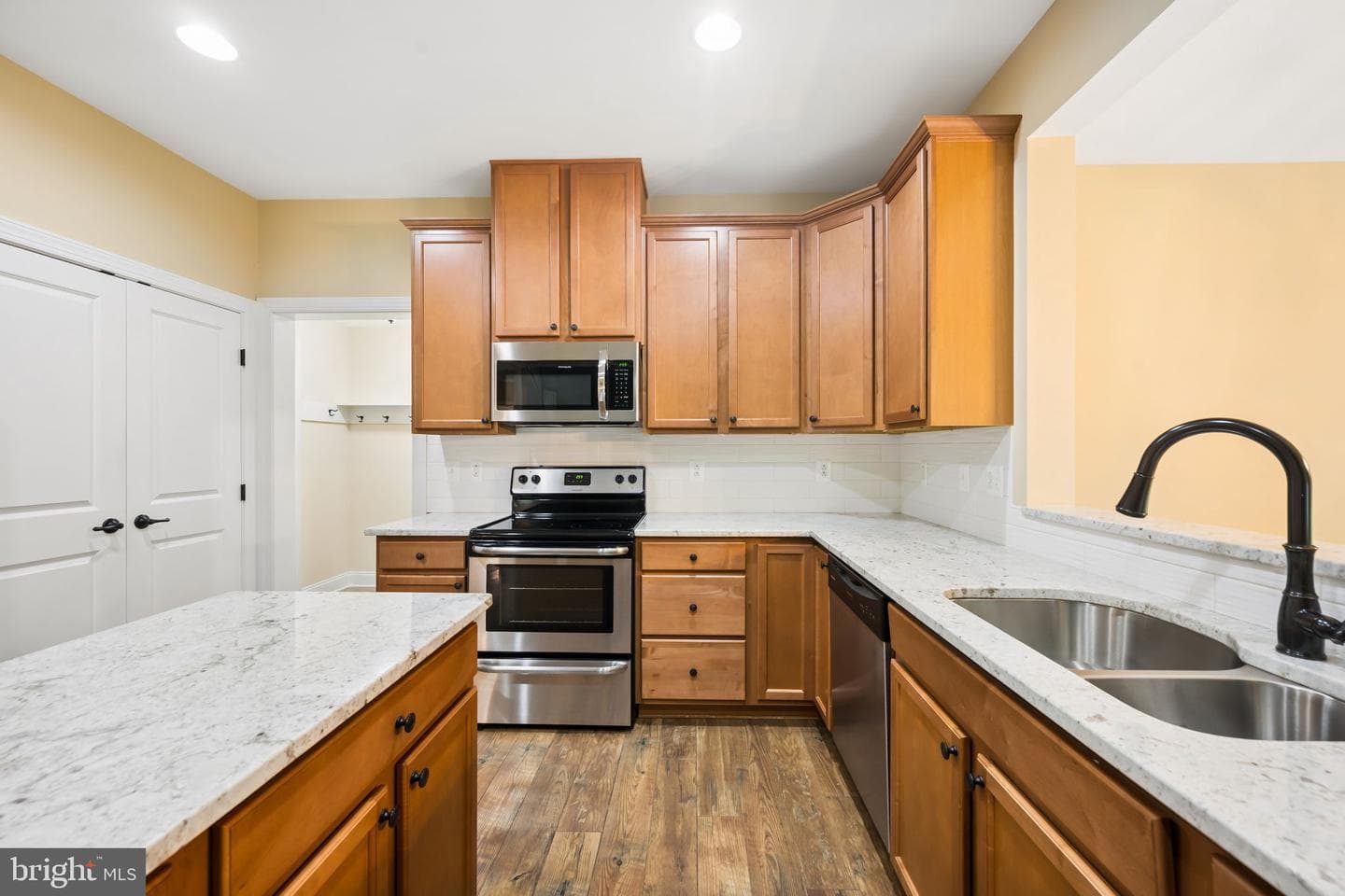 3010 Kaetzel Road photo 19