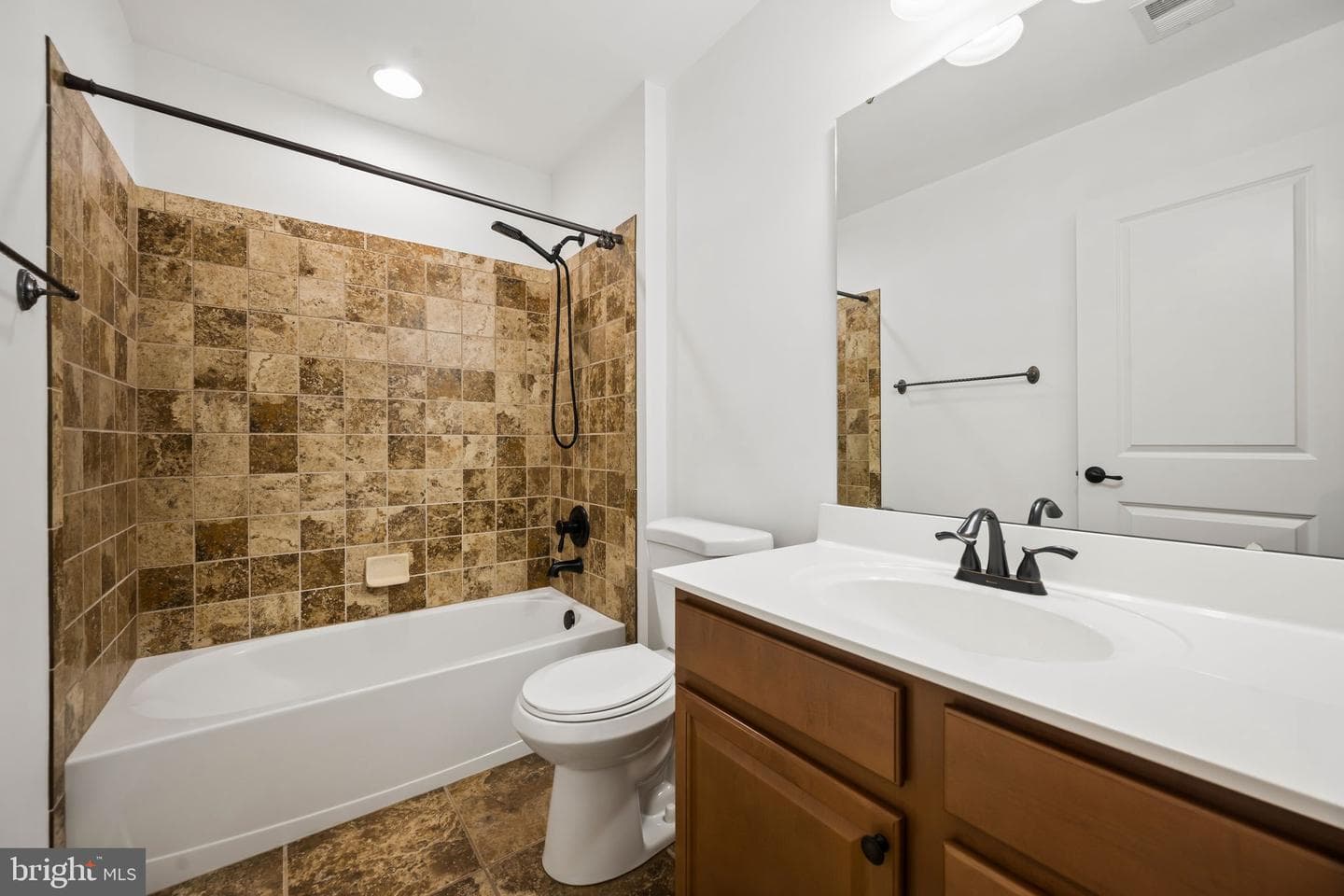 3010 Kaetzel Road photo 45