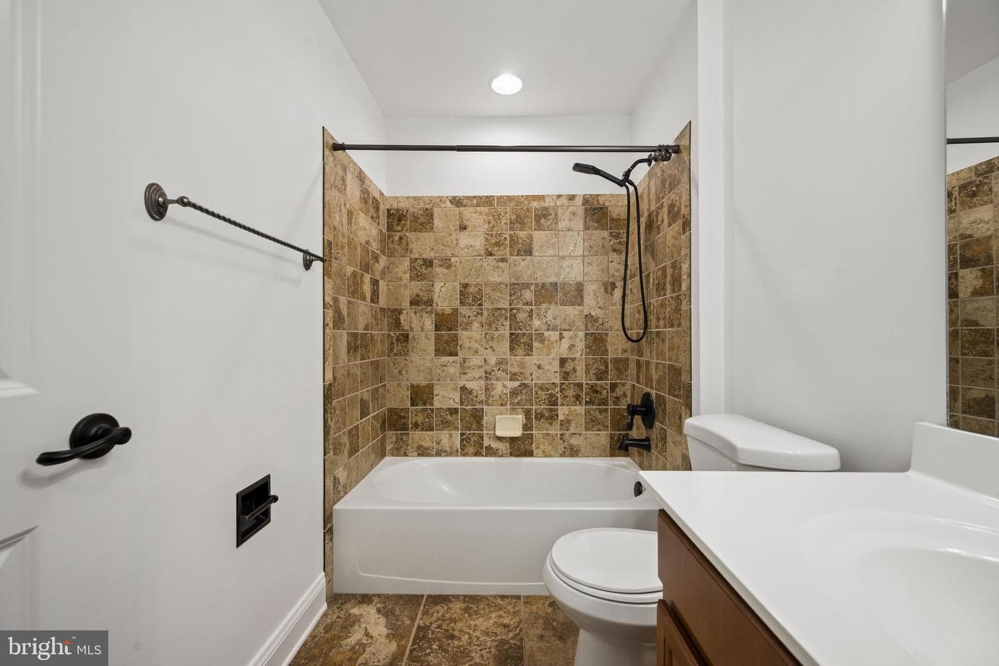3010 Kaetzel Road photo 46