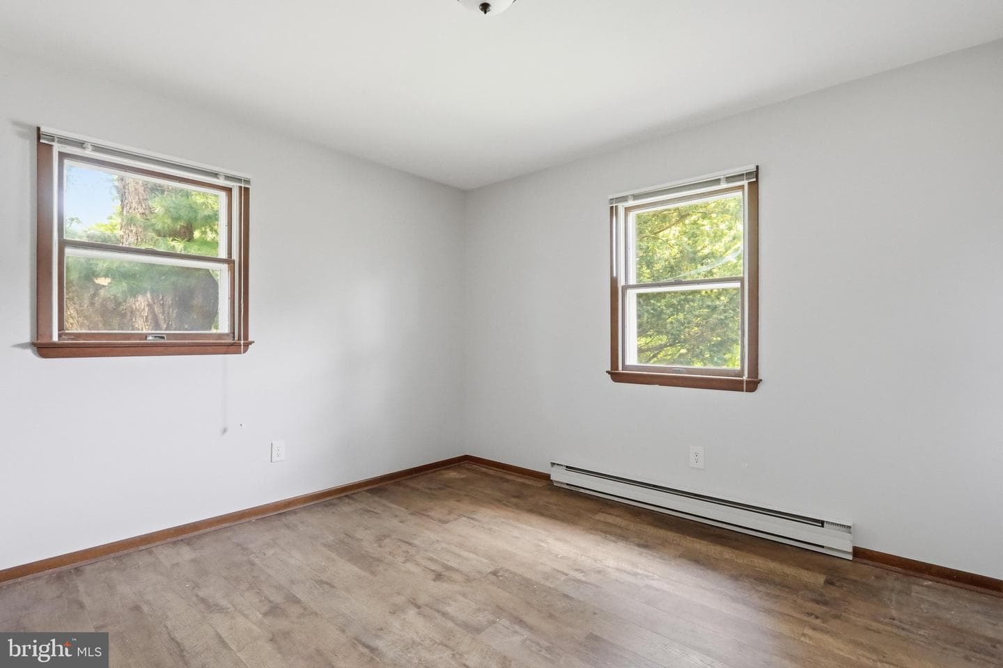 11911 Sycamore Drive photo 20