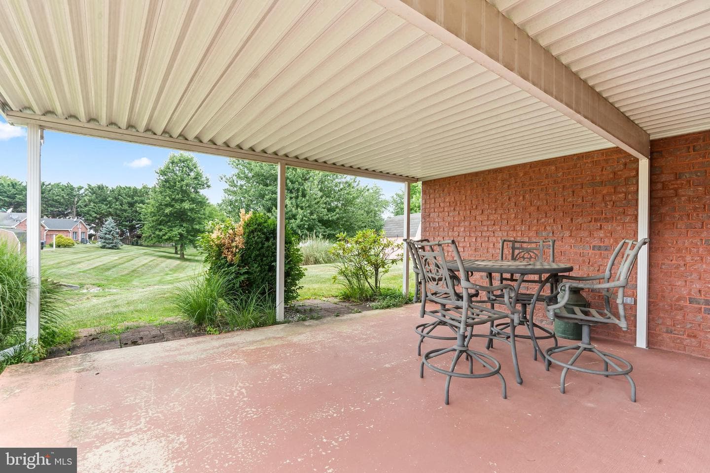 121 Chantilly Court photo 30