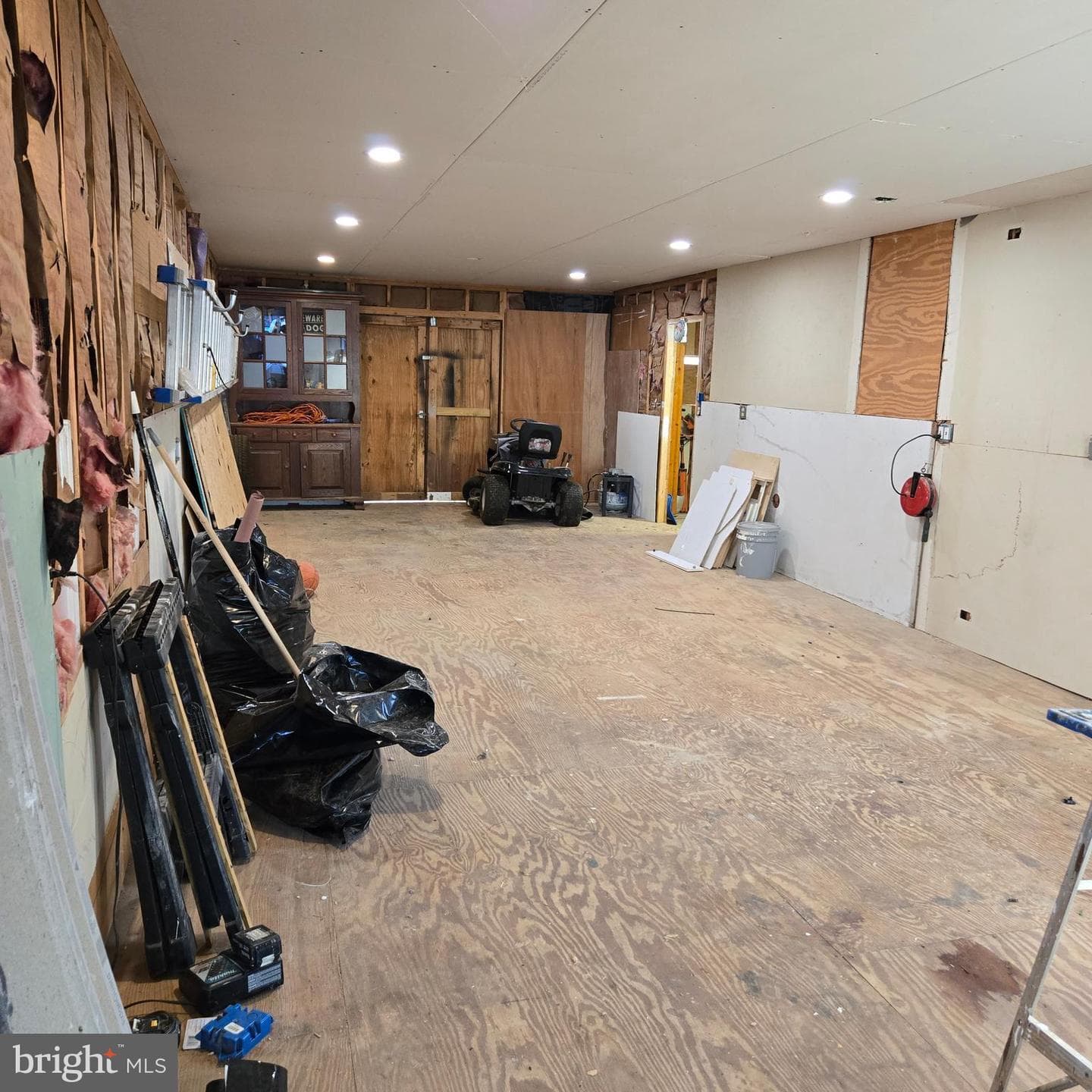 18023 Alpine Drive photo 55