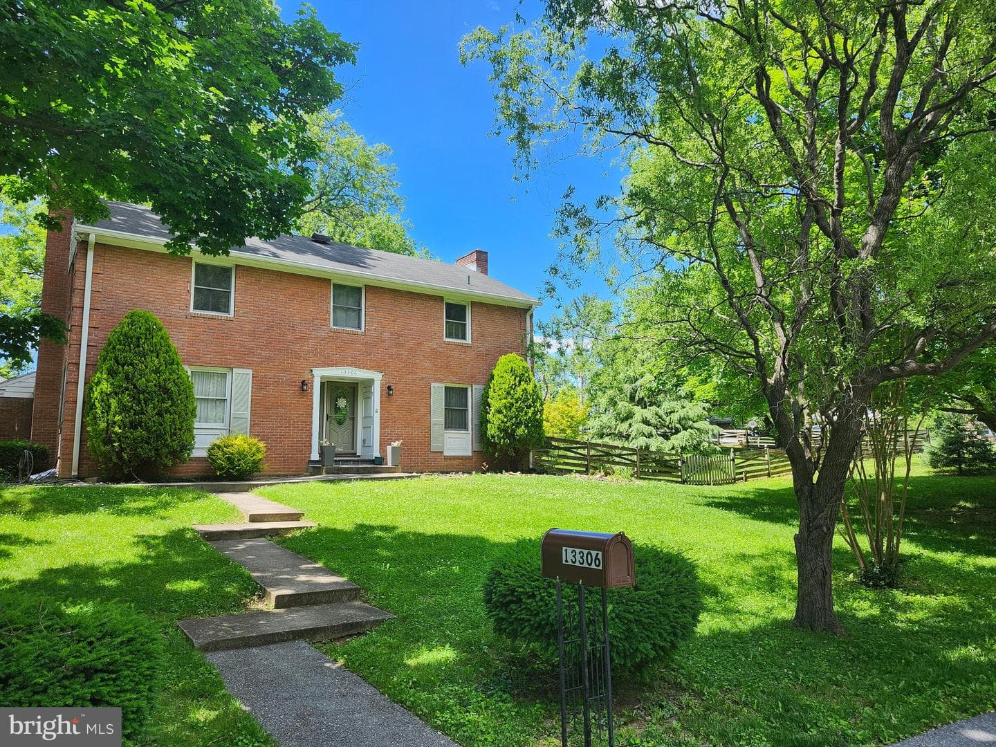 13306 Fairgreen Circle photo 2