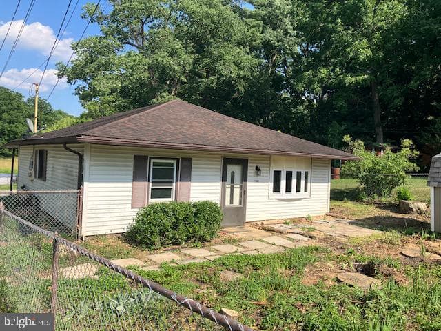 11905 Sun Valley Drive, Hagerstown