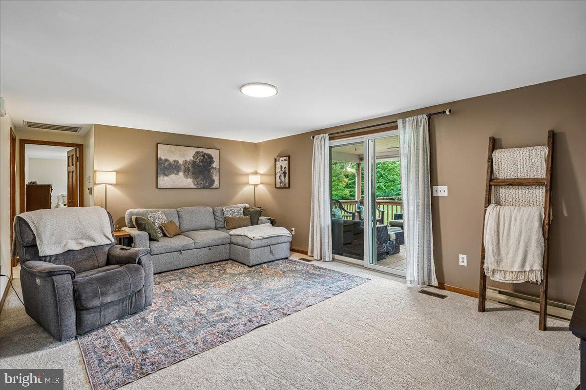 4444 Mills Road photo 11