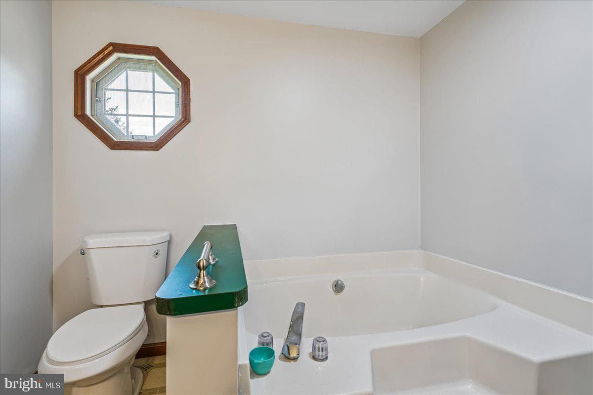 4444 Mills Road photo 24