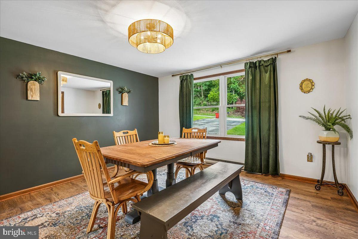 4444 Mills Road photo 6