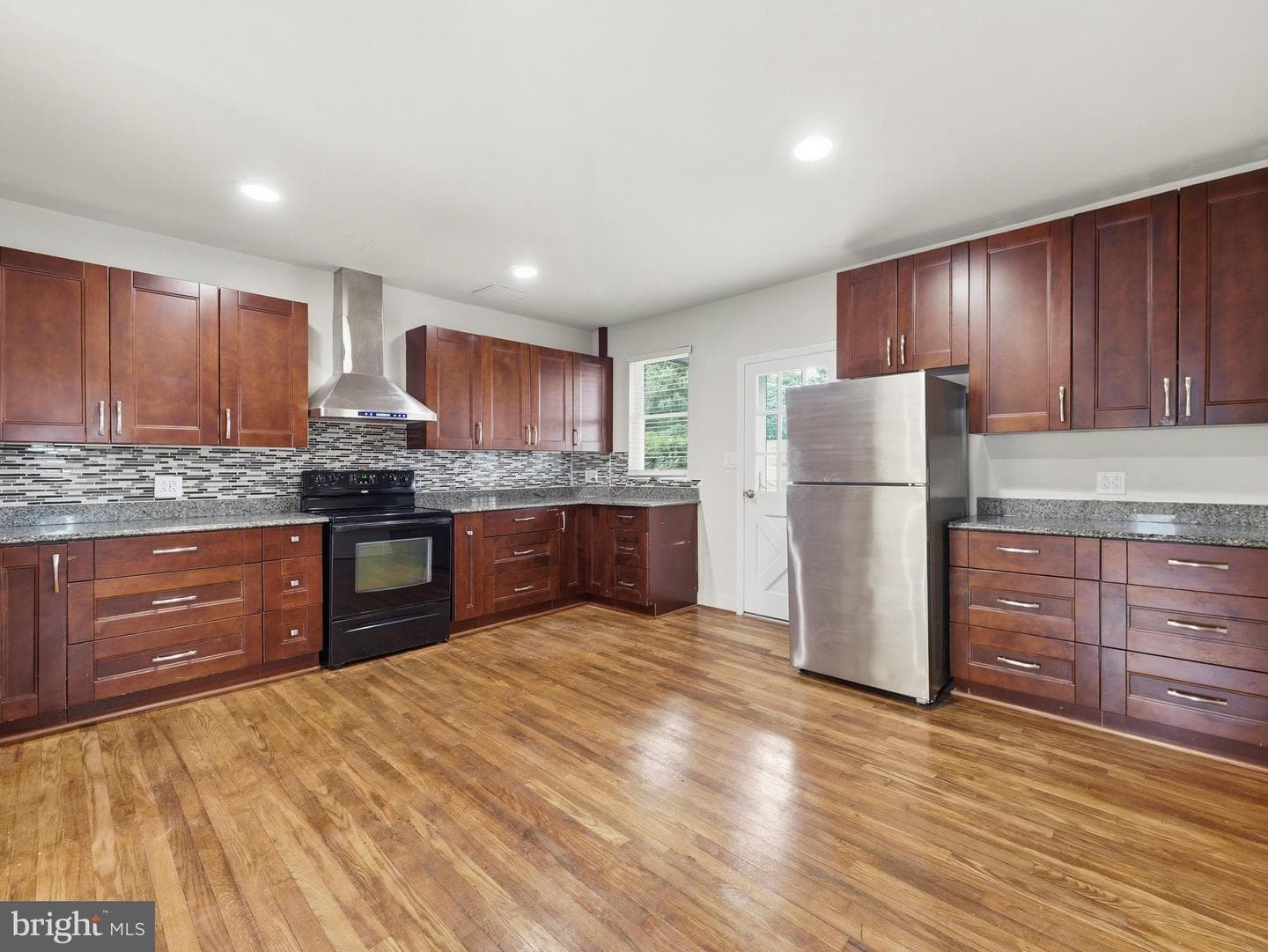 1043 Spruce Street photo 6