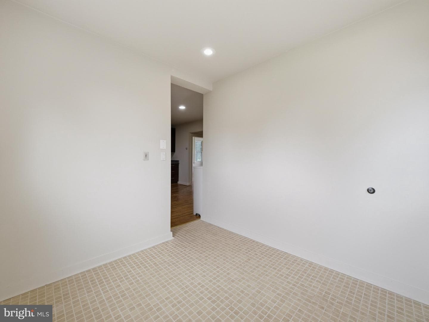1043 Spruce Street photo 9
