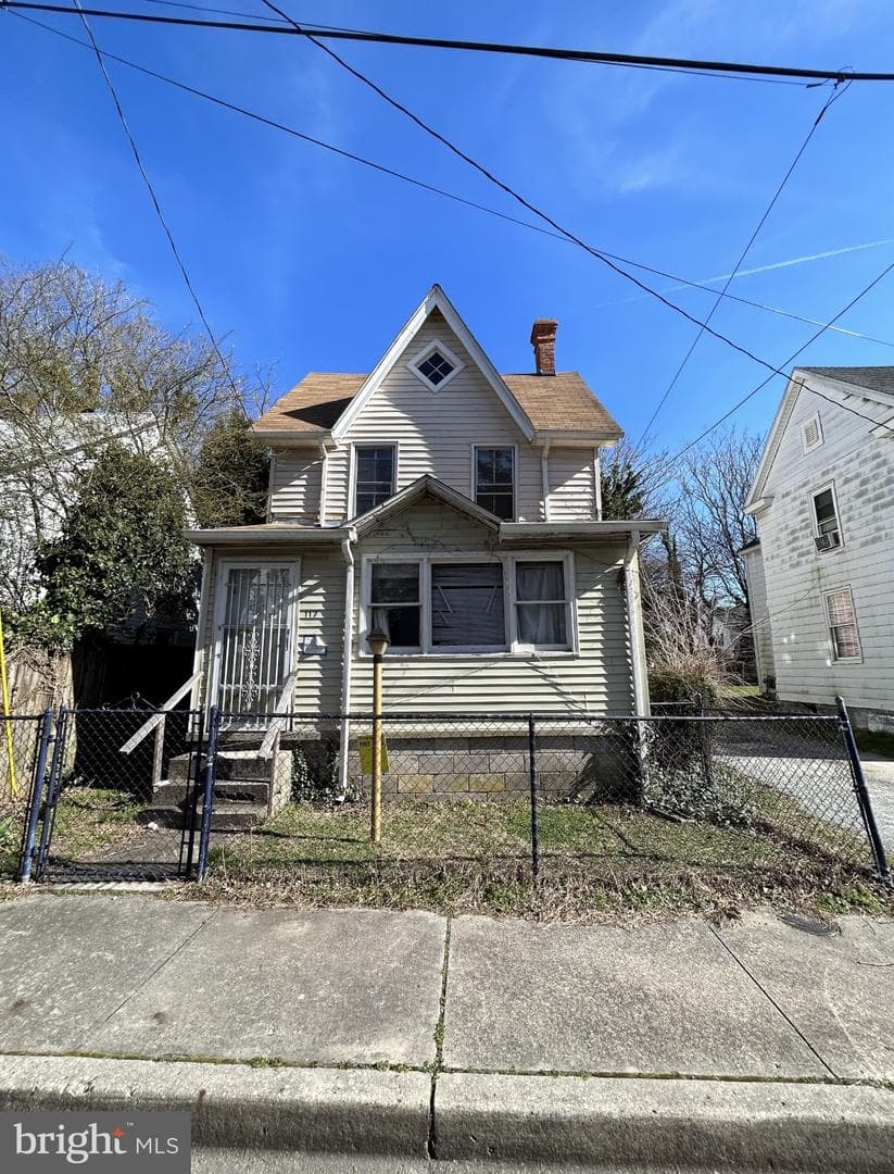 117 2nd Street photo 1
