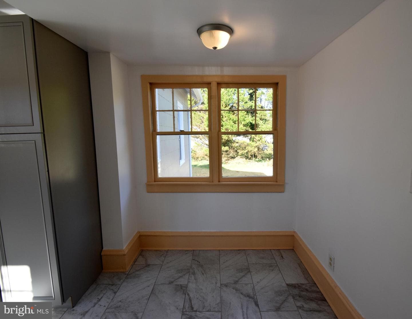 213 W Main Street photo 9