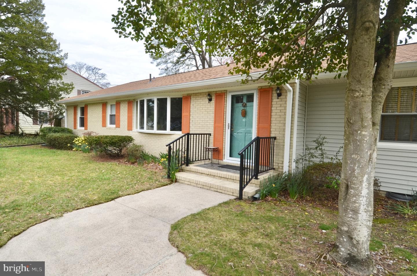 611 Irene Avenue photo 2