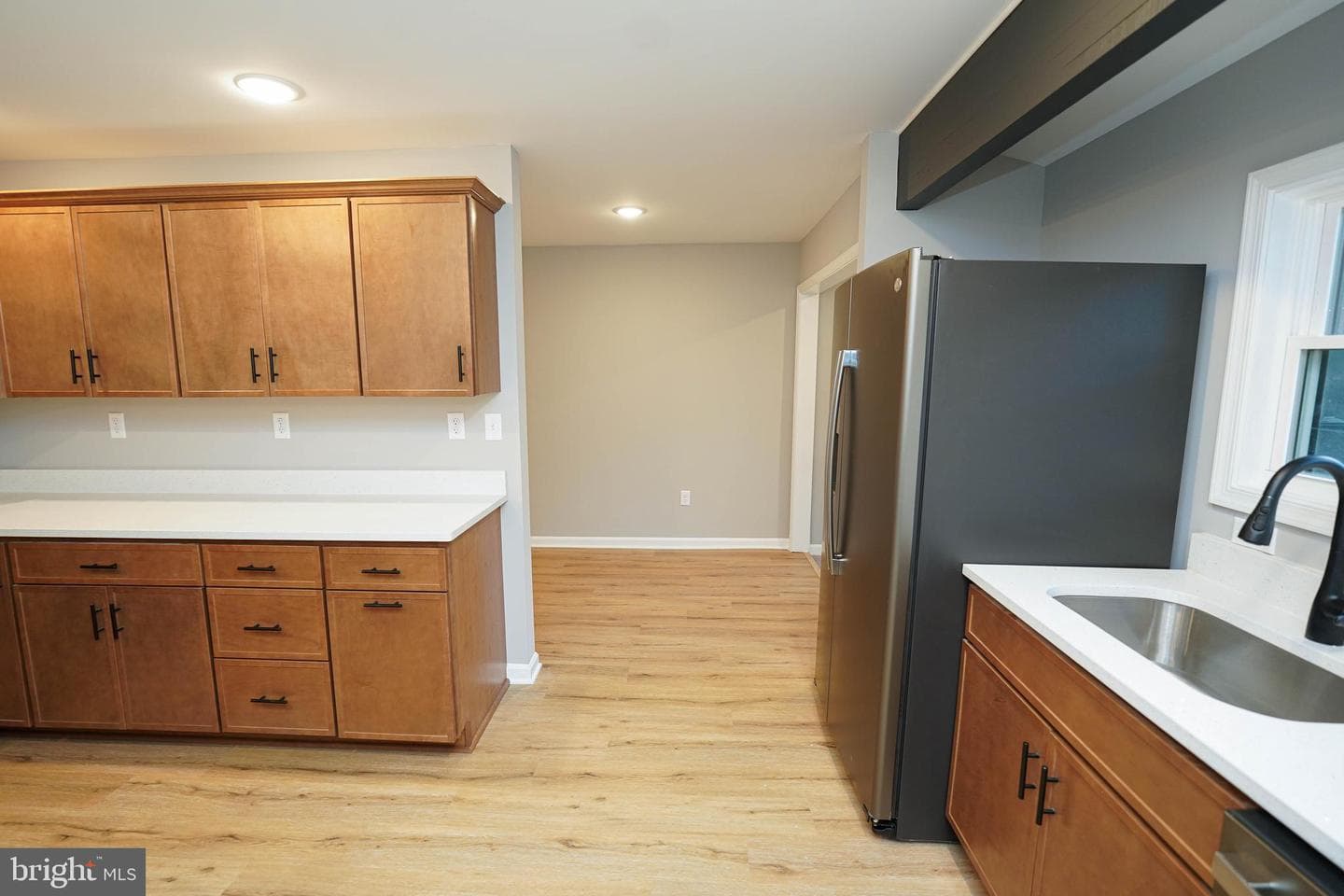 8292 Robin Hood Drive photo 13