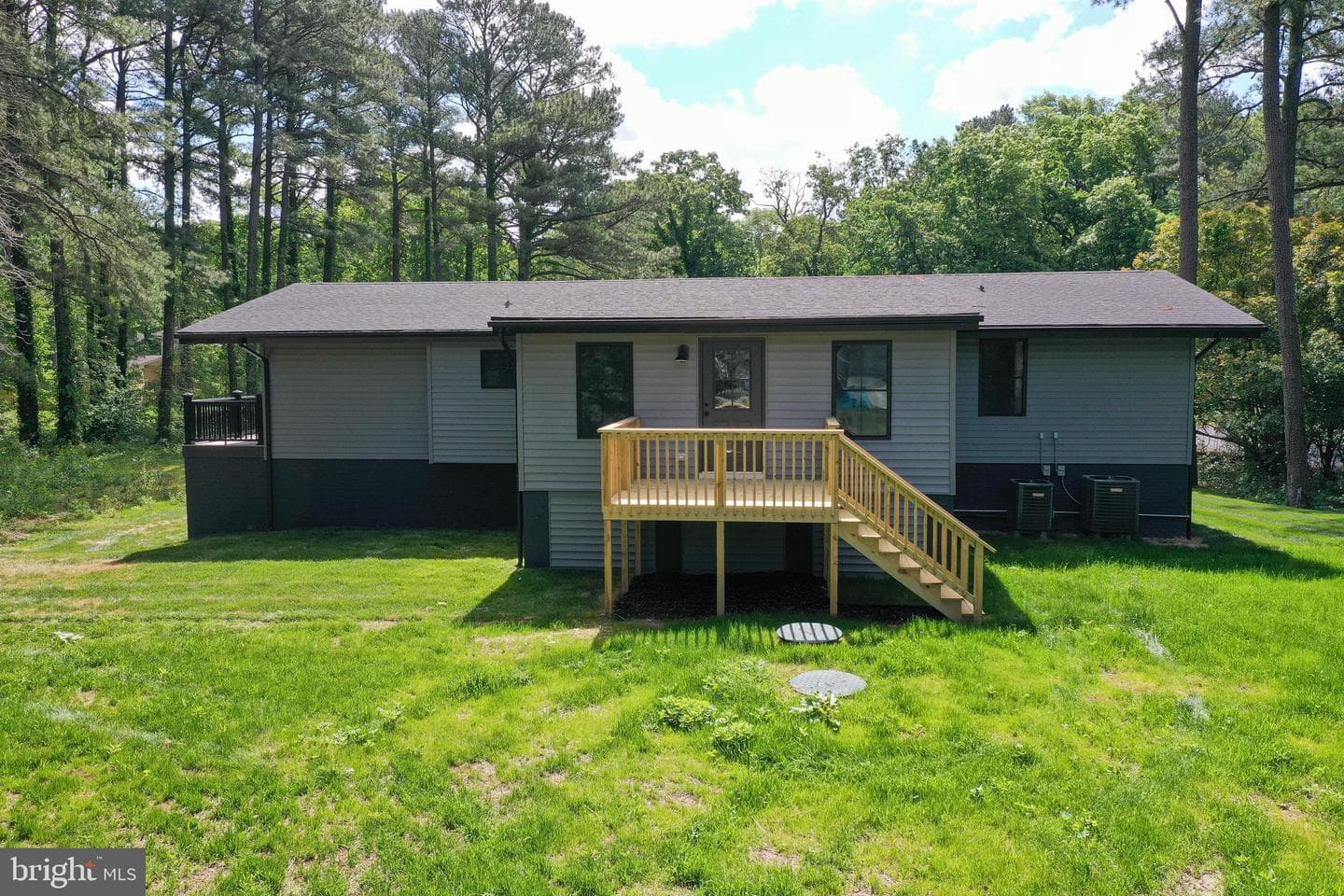 8292 Robin Hood Drive photo 3