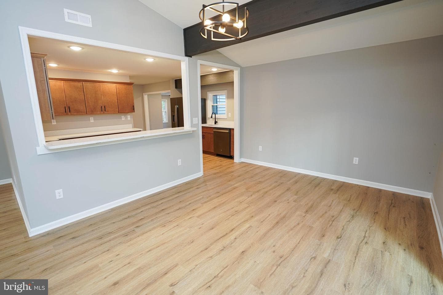 8292 Robin Hood Drive photo 8