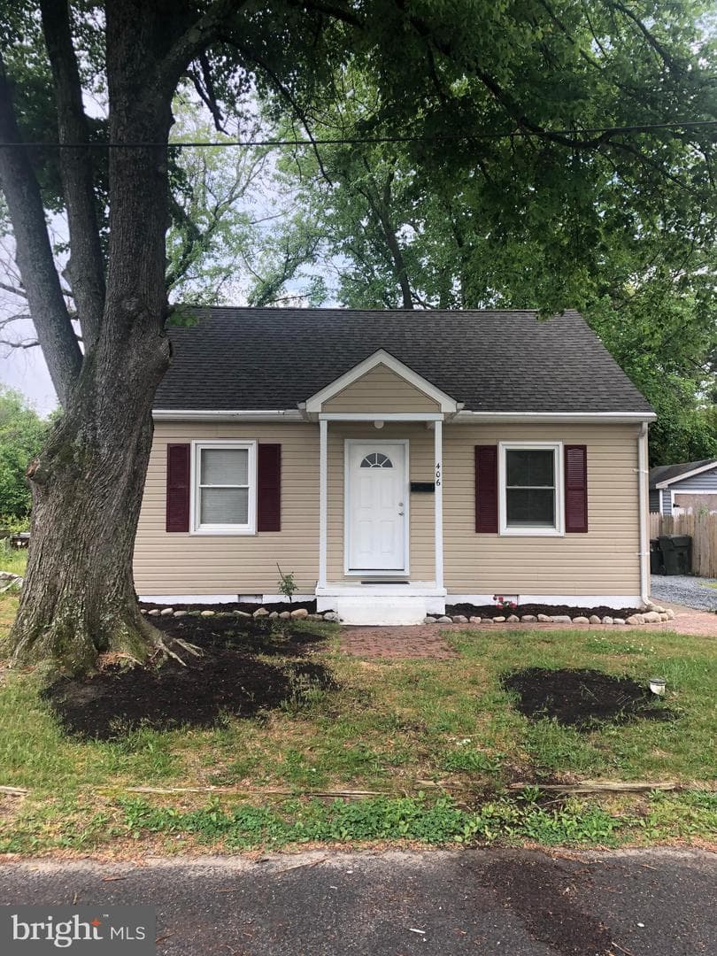 406 Venton Place photo 3