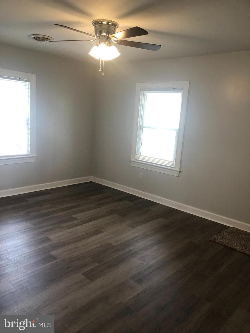 406 Venton Place photo 5